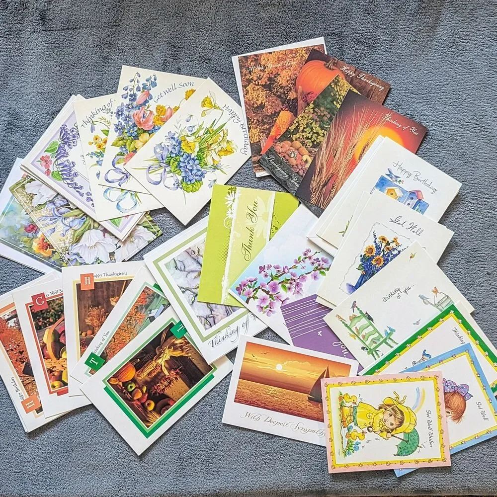 Box of 28 Assorted Greeting Cards & Envelopes